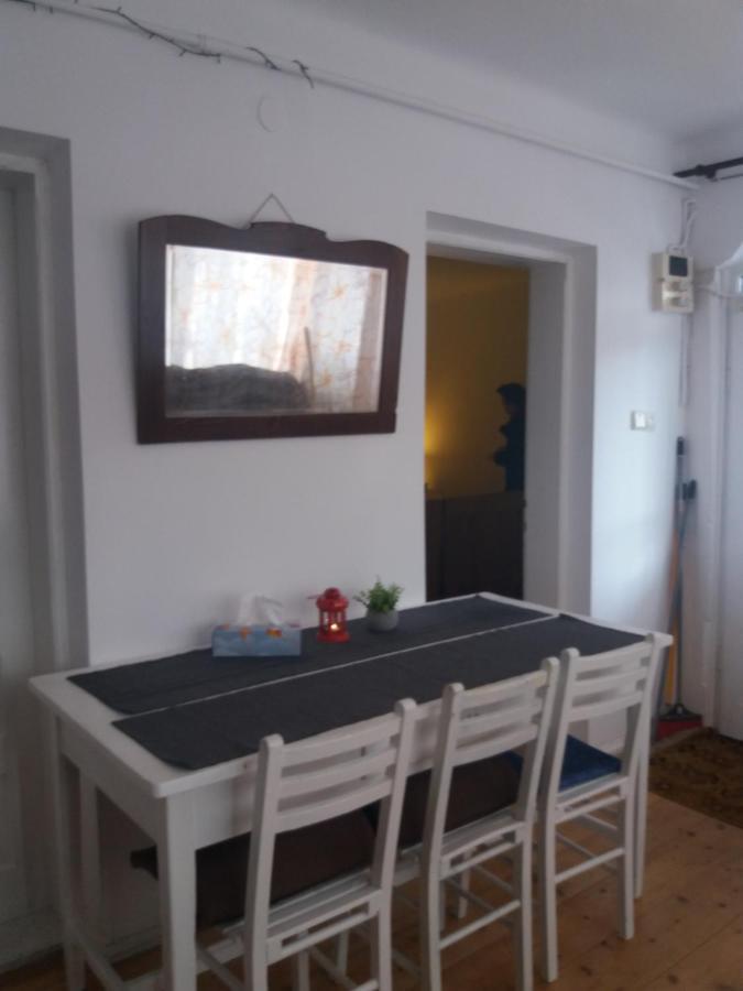 דירות בוסטאני Apartament La Poteca Ursului מראה חיצוני תמונה